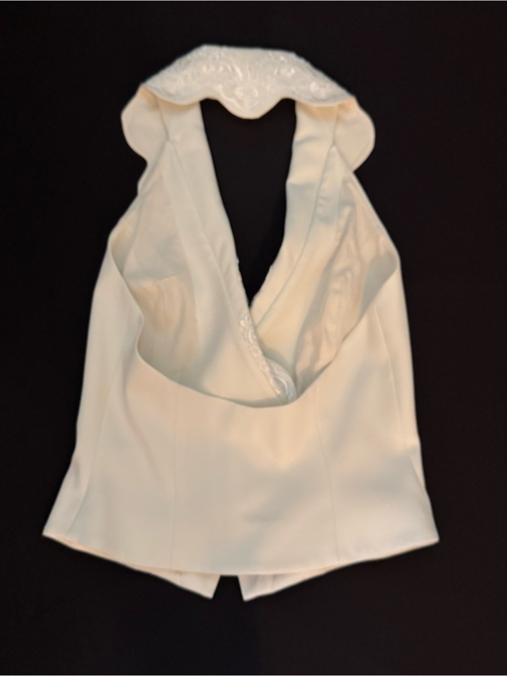 Reformation - Primrose Vest Ivory with Embroidered Scalloped Collar / 2 - Picture 2 of 7